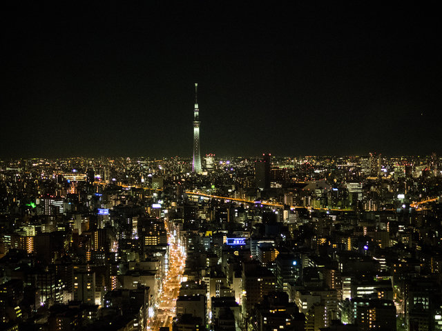 Tokyo by night 1 of 1 640 0.0x0.0x4608.0x3456.0 q85